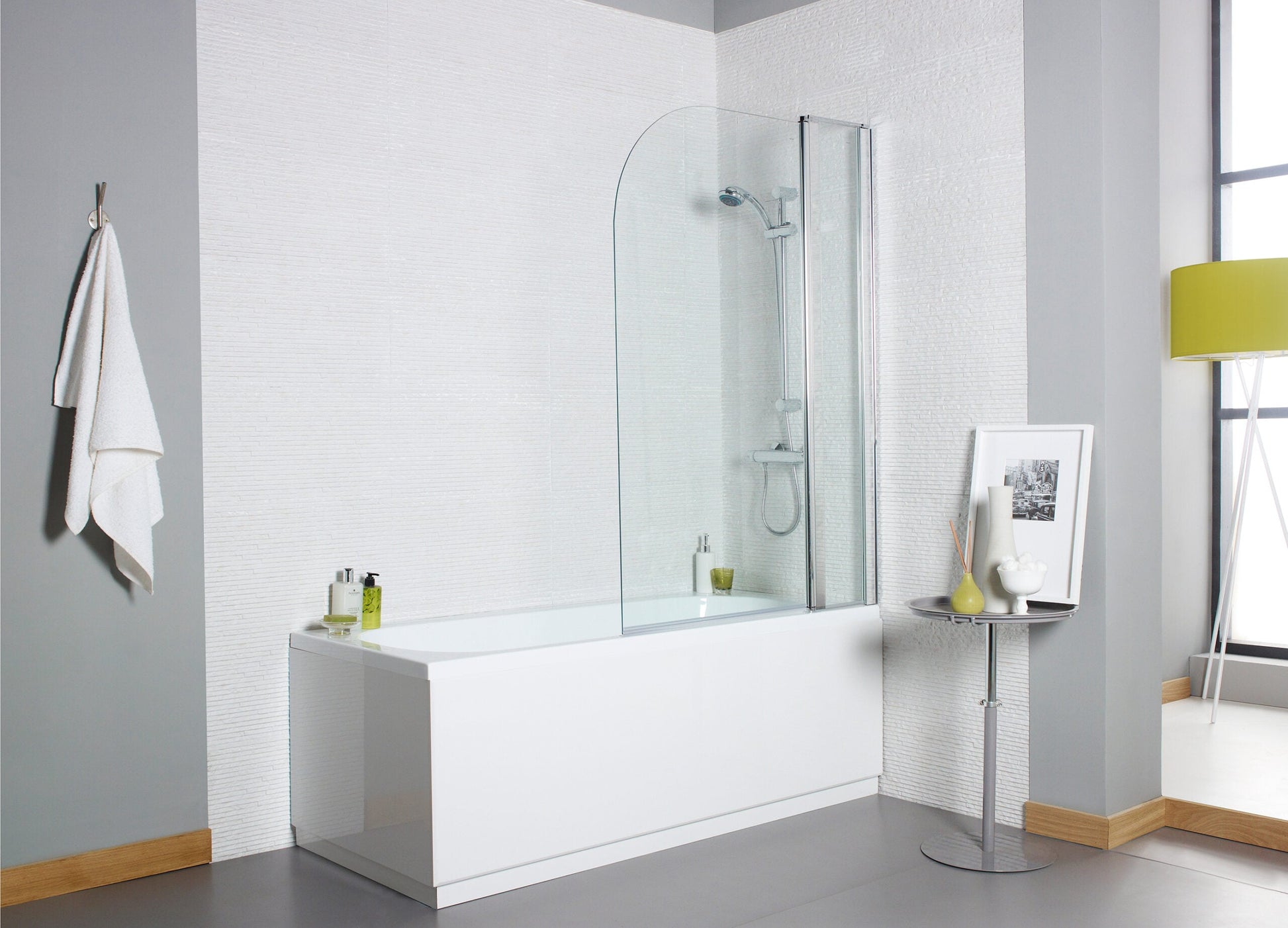 Koncept Straight Screen with Panel 6mm