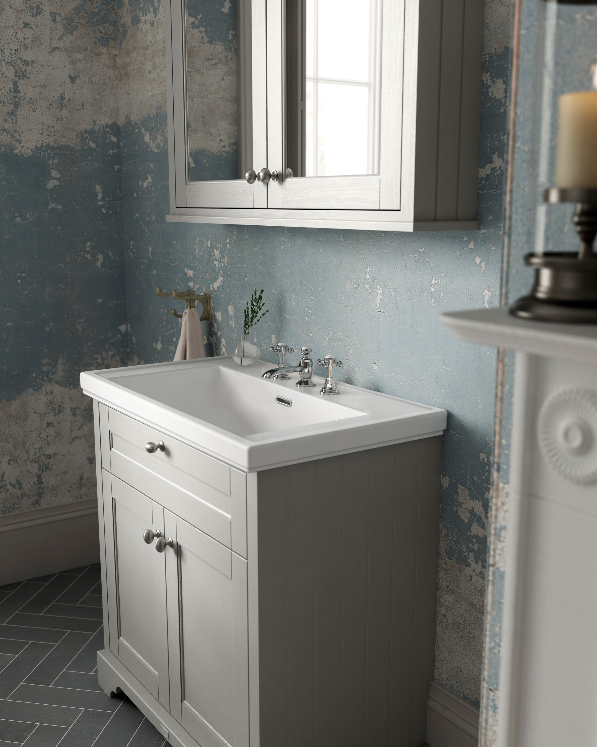 Hudson Reed Old London 800mm Floor Standing 2 Door Vanity Unit With 3 Tap Hole Fireclay Basin
