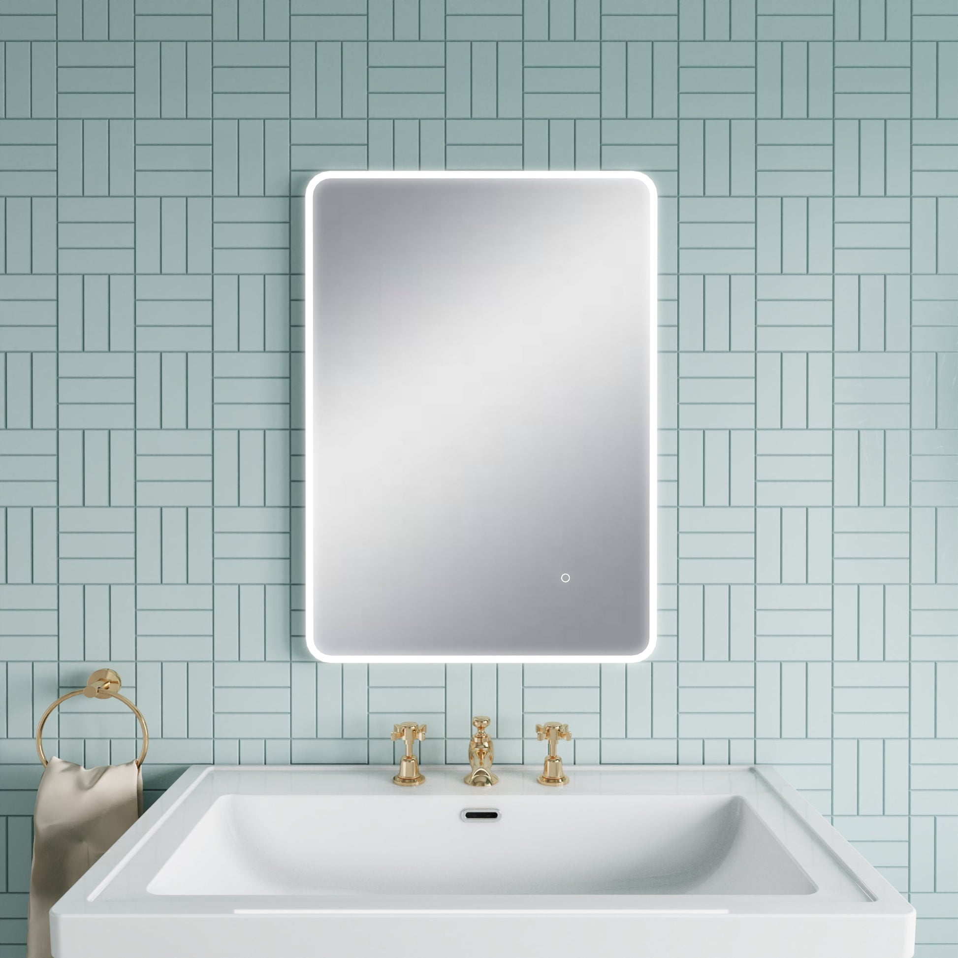 Lynx 700mm x 500mm Ambient Mirror